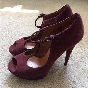 Gucci Betty T-strap Platform Peep Toe Pump